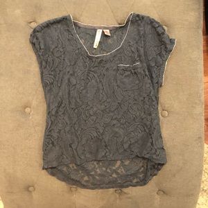 Eyeshadow Lace Top